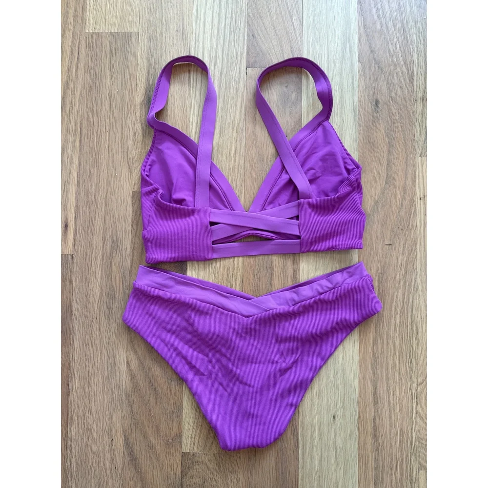 L Space Pratt Bikini Set Triangle Top High Cut Bottom - both size M